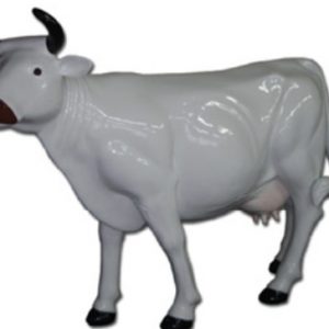 vache en fibre de verre blanche